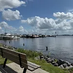 Eetcafe Punt Bed & Breakfast