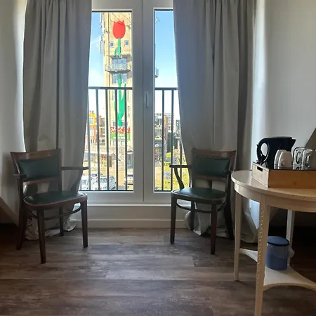 Eetcafe Punt Bed & Breakfast Roelofarendsveen