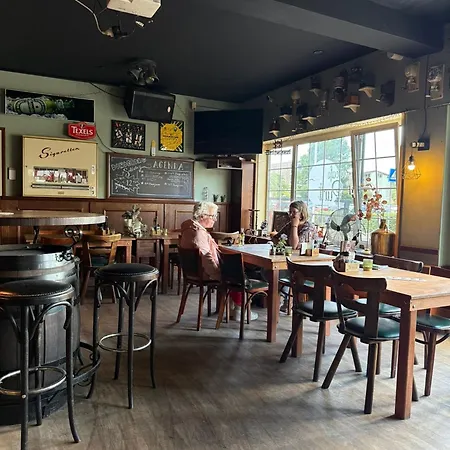 Eetcafe Punt Roelofarendsveen