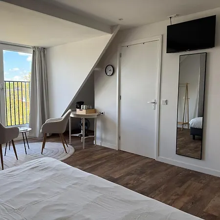 Eetcafe Punt Oda ve Kahvaltı Roelofarendsveen